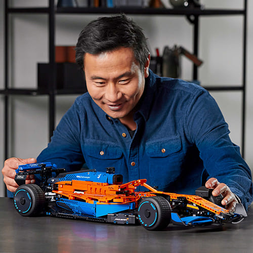 Конструктор LEGO Technic 42141 Гоночный автомобиль McLaren Formula 1 - фото6