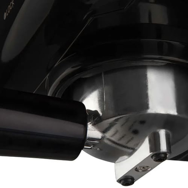 Рожковая помповая кофеварка Sencor SES 1710BK (Уценка)