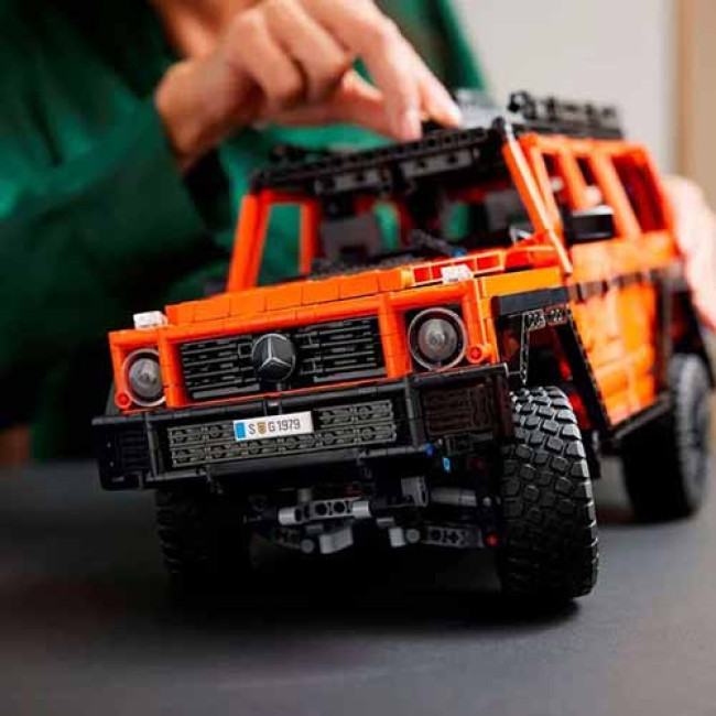 Конструктор Lego Technic 42177 Профессиональная линейка Mercedes-Benz G500