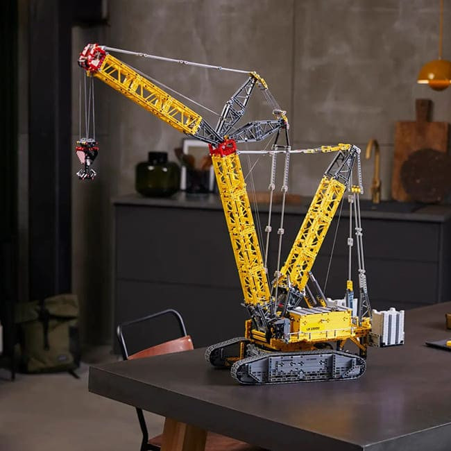 Конструктор LEGO Technic 42146 Гусеничный кран Liebherr LR 13000