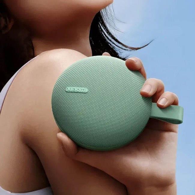 Портативная колонка Xiaomi Bluetooth Speaker Essential Зеленый (Международная версия)