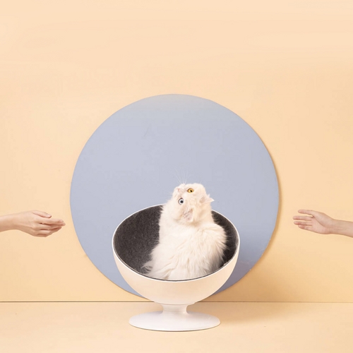 Лежанка-кресло для животных Furrytail Boss Cat Bed (Белый) 