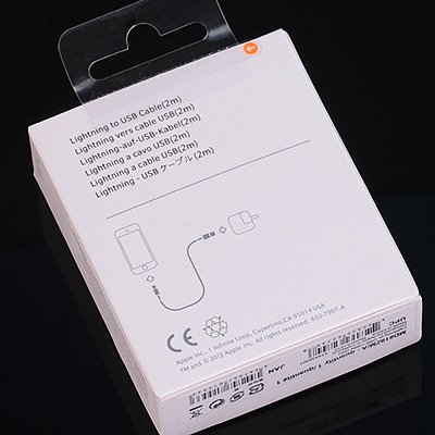 USB кабель Apple Lightning для iPhone и iPad для зарядки и синхронизации (Original) (MD819ZM/A) 2 метра